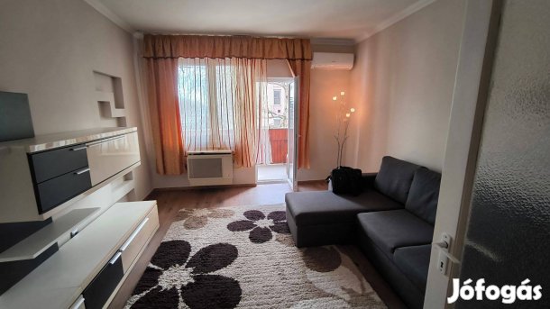 Erzsébet utcán felújított 2 szobás lakás kiadó