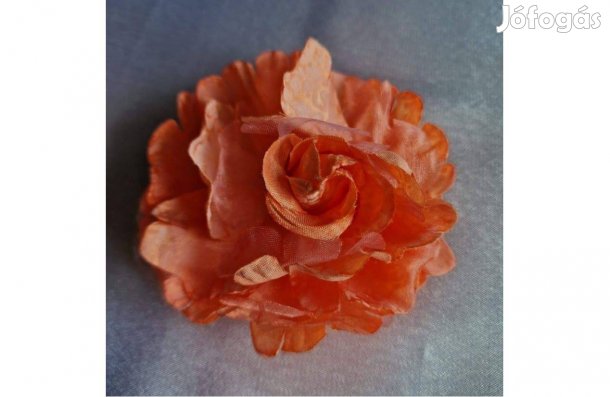 Esküvő BCS06 - Kitűző, bross, hajcsat - Kb. 9cm-es barack színű virág