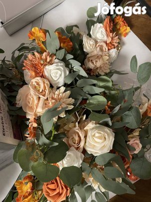 Esküvői kellekek , virág táblatartó