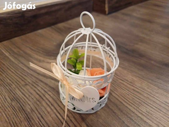 Esküvőre: 12 db fém leszúrható kampó, díszekkel