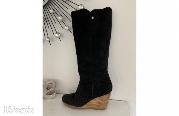 Esprit fekete velúrbőr hosszú szárú csizma 37-38
