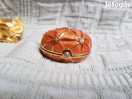 Estée Lauder tojás parfümös szelence