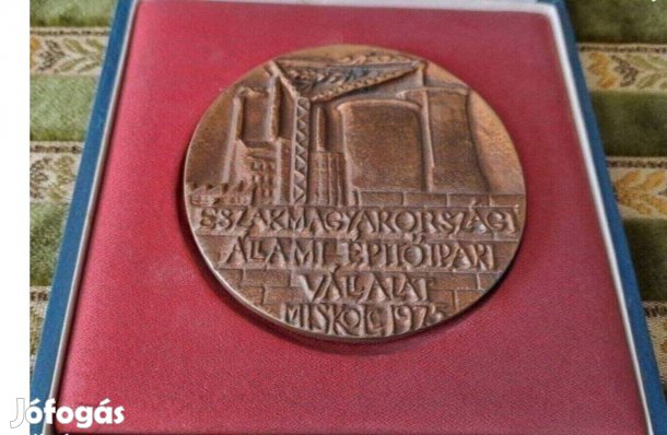Északmagyarországi Állami Építőipari Vállalat Miskolc 1975 Plakett