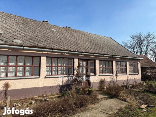 Esztári eladó 62 nm-es ház