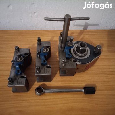 Eszterga Gyorsváltó késtartó tartozékaival együtt