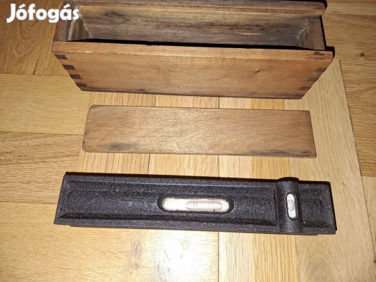 Eszterga-Marógép szerszám