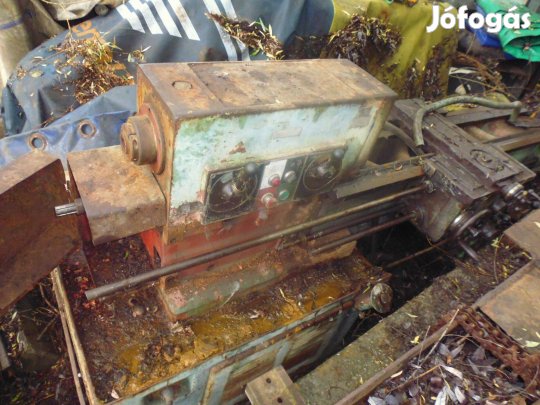 Eszterga TOS SV18RA bontott alkatrész