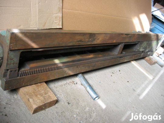 Eszterga, CNC eszterga, célgép, szerszámgép építéshez megmunk. öntvény