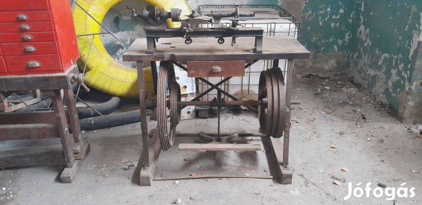 Eszterga gép régi antik régiség
