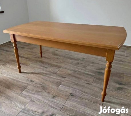 Esztergált lábú láb lábak ebédlőasztal étkezőasztal bükk bútorlap fa