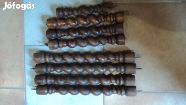 Esztergált oszlopok