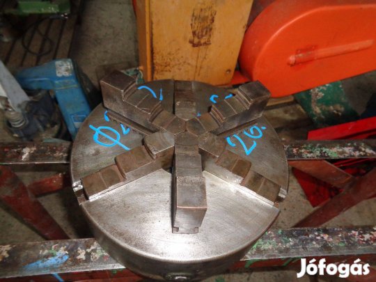 Esztergatokmány 270-es eszterga tokmány 3 pofás 270/3