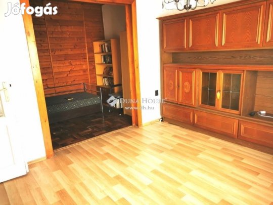 Esztergomi eladó 110 nm-es ház