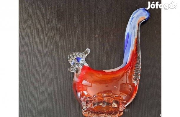 Esztétikus megjelenésű üveg kakas figura