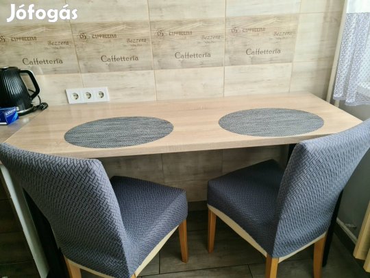 Étkező asztal 4 db. valódi vajbőr székkel eladó
