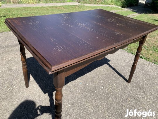 Étkező asztal 4 székkel