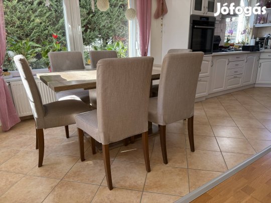 Étkező asztal IKEA székekkel