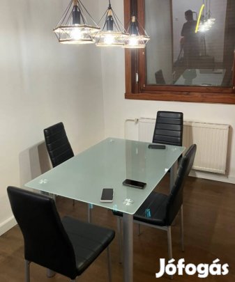 Étkező asztal és 4 szék