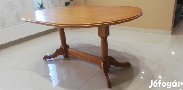 Étkező asztal székekkel