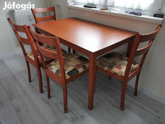 Étkező garnitúra (asztal 4 székkel)