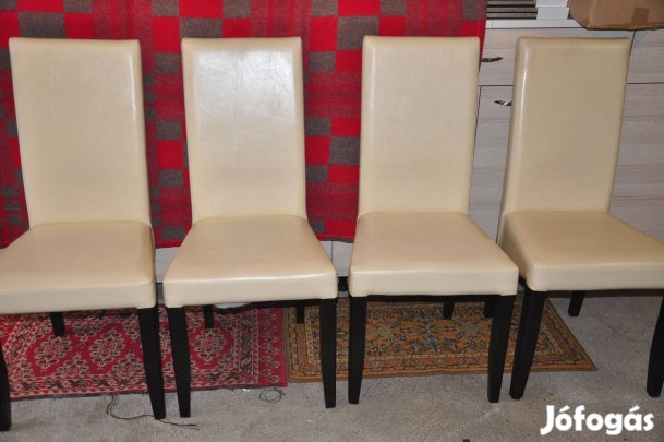 Étkező garnitúra, négy szék, egy asztal