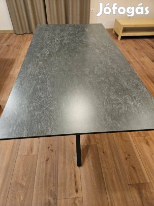 Étkezőasztal 180cm