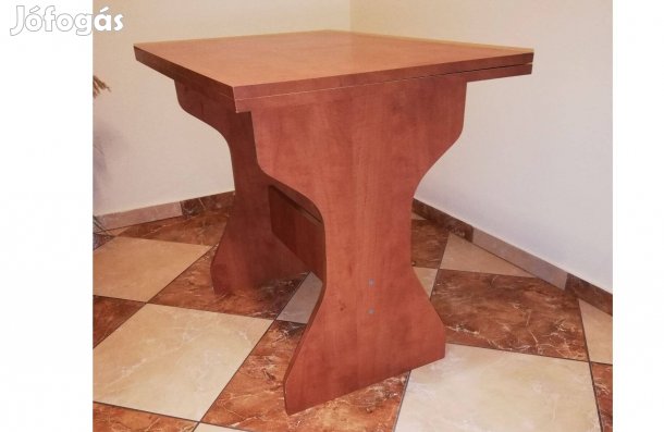 Étkezőasztal 2 székkel eladó