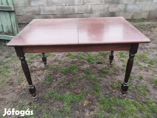 Étkezőasztal