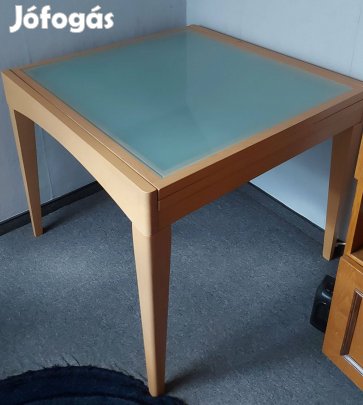 Étkezőasztal 90x90 cm-es kinyitható eladó