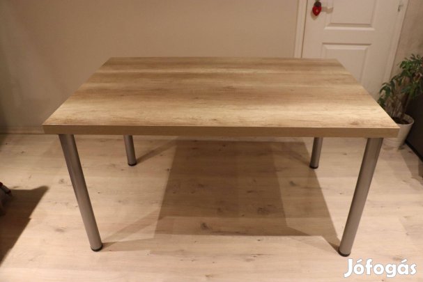 Étkezőasztal - tölgymintás
