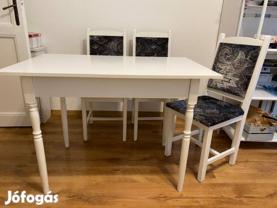 Étkezőasztal, négy székkel