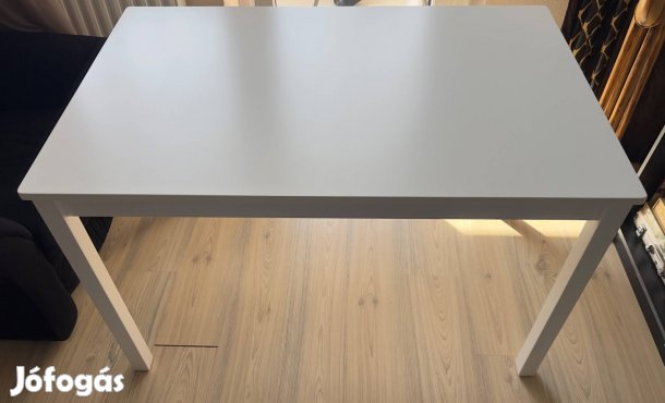 Étkezőasztal fehér