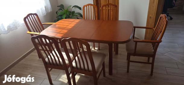 Étkezőasztal székekkel eladó