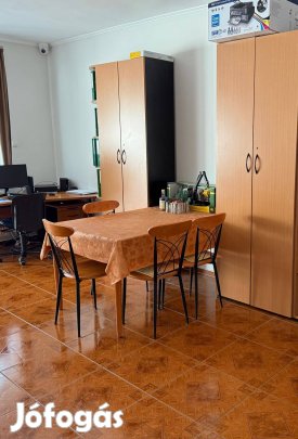 Étkezőasztal székkel
