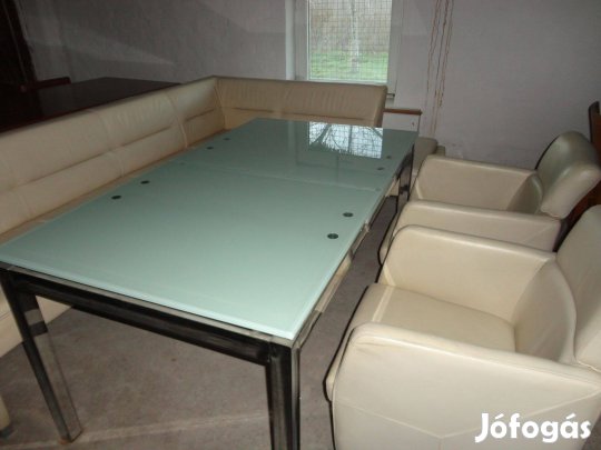 Étkezőasztal,üveg asztal