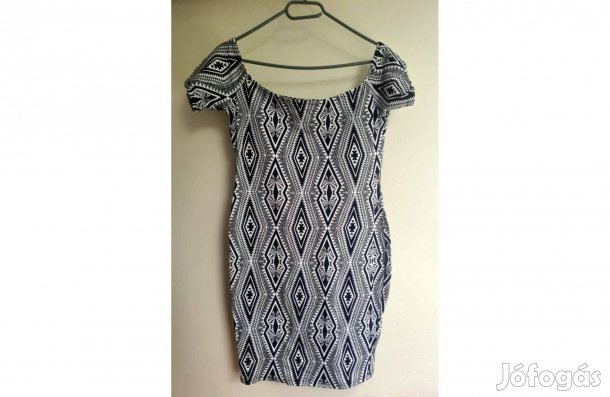 Etno rombusz mintás fekete-fehér testhez simuló ruha L
