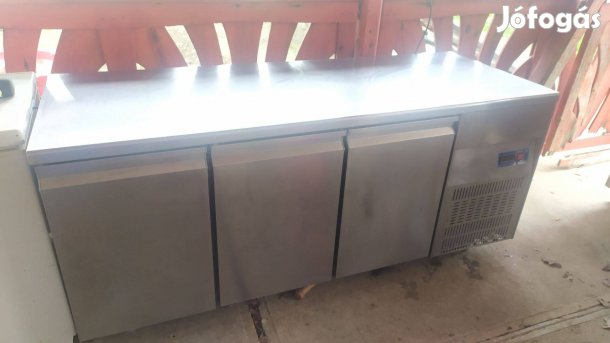 Éttermi ipari , inox előkészítő hűtő pult
