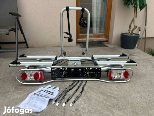 Eufab márkájú, vonóhorogra szerelhető kerékpárszállító