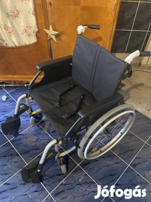 Eurochair2 kerekesszék szinte vadonatúj 