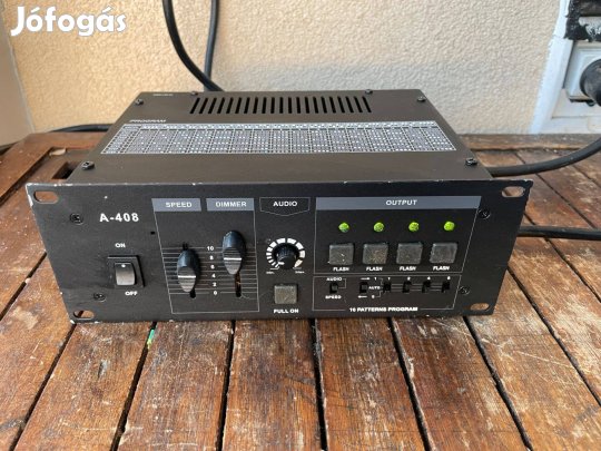 Eurolite D-4/S-4 Csatornás Dimmer Vezérlő Fénnyefekt