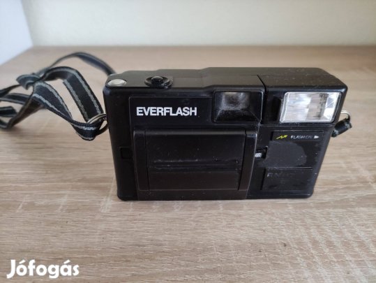 Everflash fekete analóg fényképazőgép