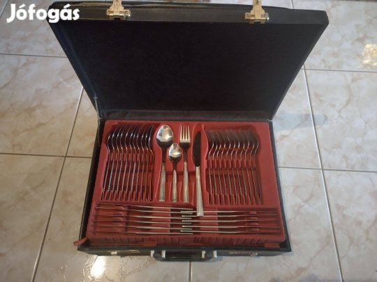 Evőeszköz készlet