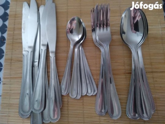 Evőeszköz készlet 28 db-os