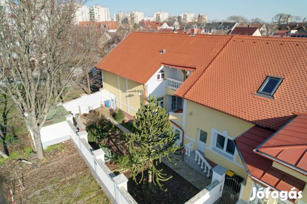 Exkluzív és elegáns otthon ritka lehetőség Debrecen belvárosában!