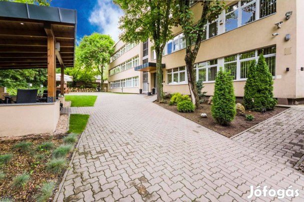 Exkluzív irodahelyiség kiadó!