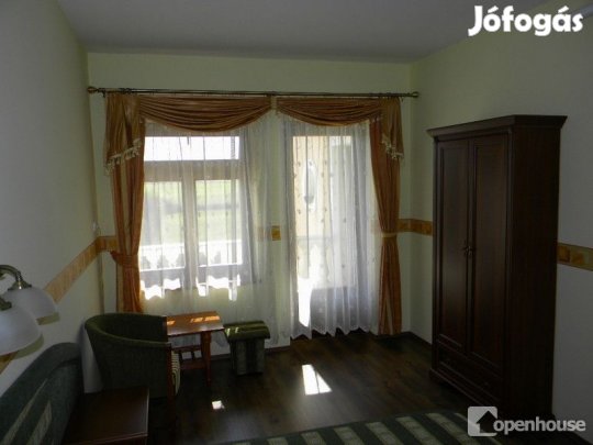 Exkluzív kastély- eladó kastély Galambok mellet.