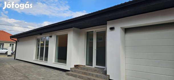 Exkluzív lehetőség Debrecen-Felsőjózsán! Eladásra kínálunk egy vadonat