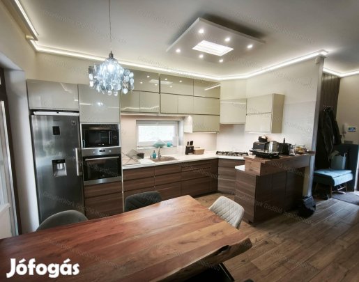 Exkluzív rezsimentes otthon