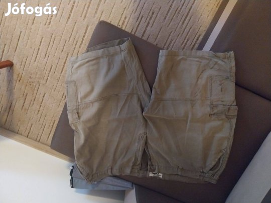 Extra nagyméretű rövid nadrág eladó!