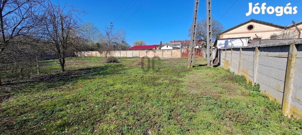 Ez nem egy kész koncepció, hanem egy stabil alap egy átgondolt makói b